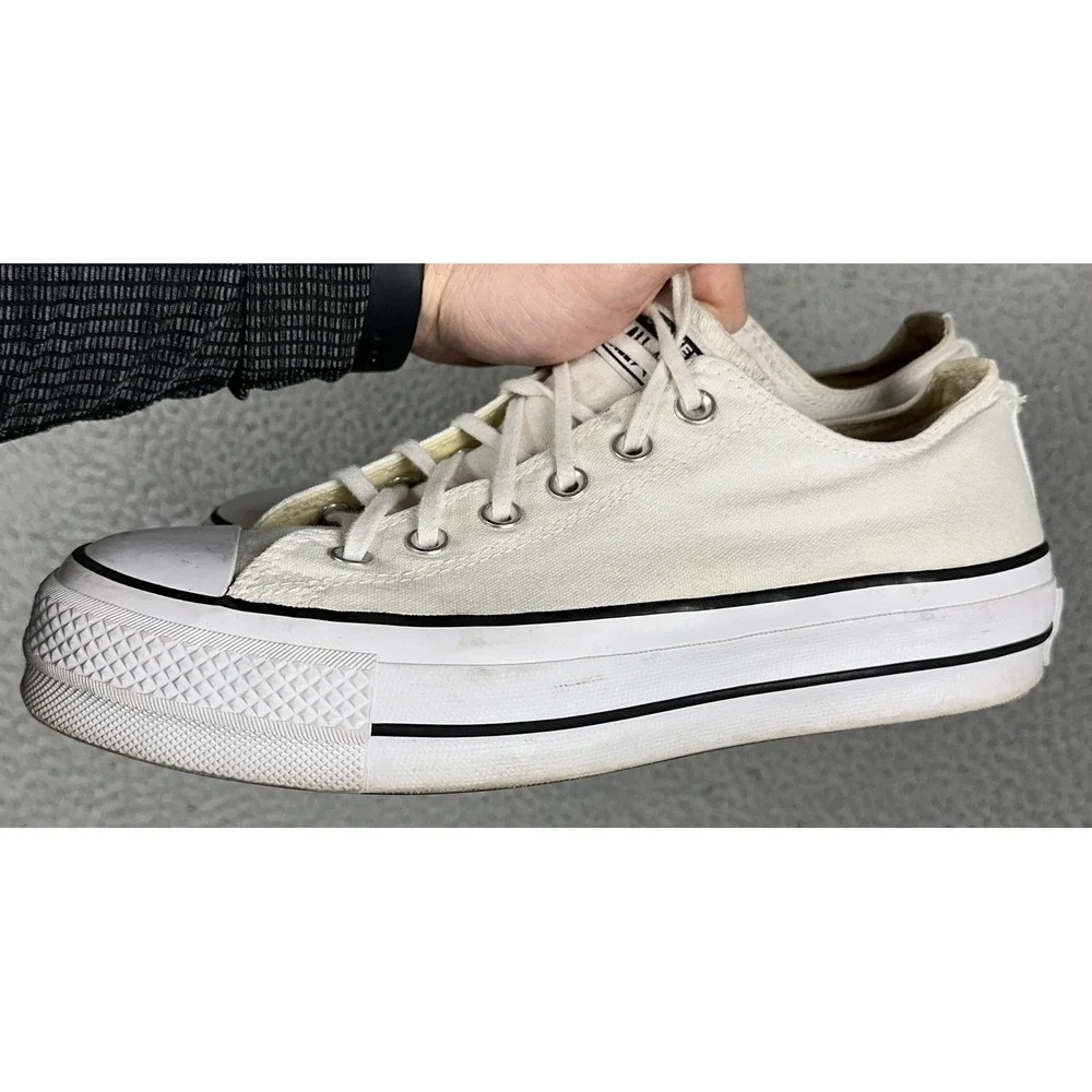 Converse Chuck Taylor All Star Lift Shoes Women 9 White Canvas Platform Sneakers
